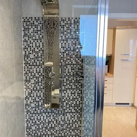 דירה In